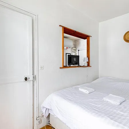 Guestready - Parisian Haven Near Attractions Appartamento Parigi